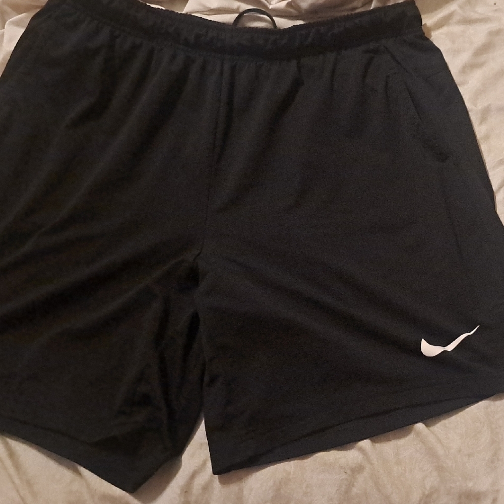 Nike Black Athletic Shorts Lightweight Breathable